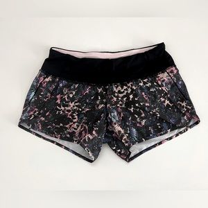 LULULEMON Shorts Size 4